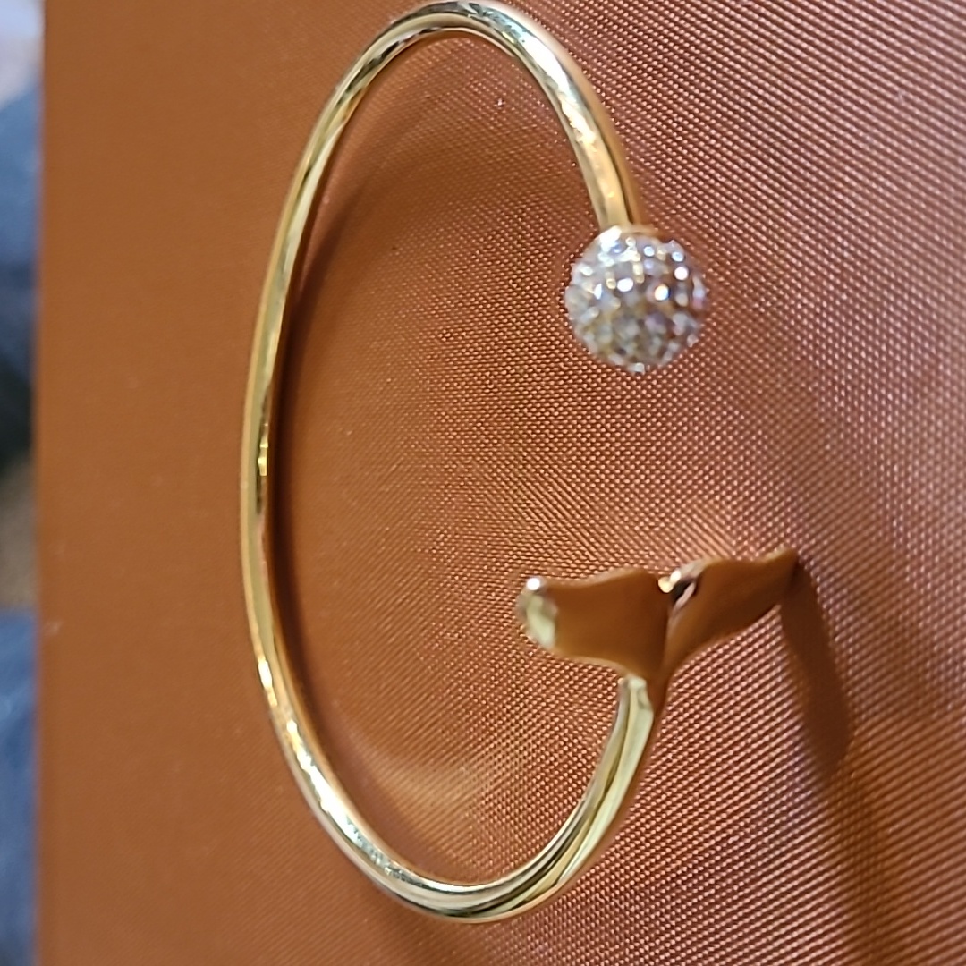Stunning Whale Tail And Crystal Goldtone Bracelet